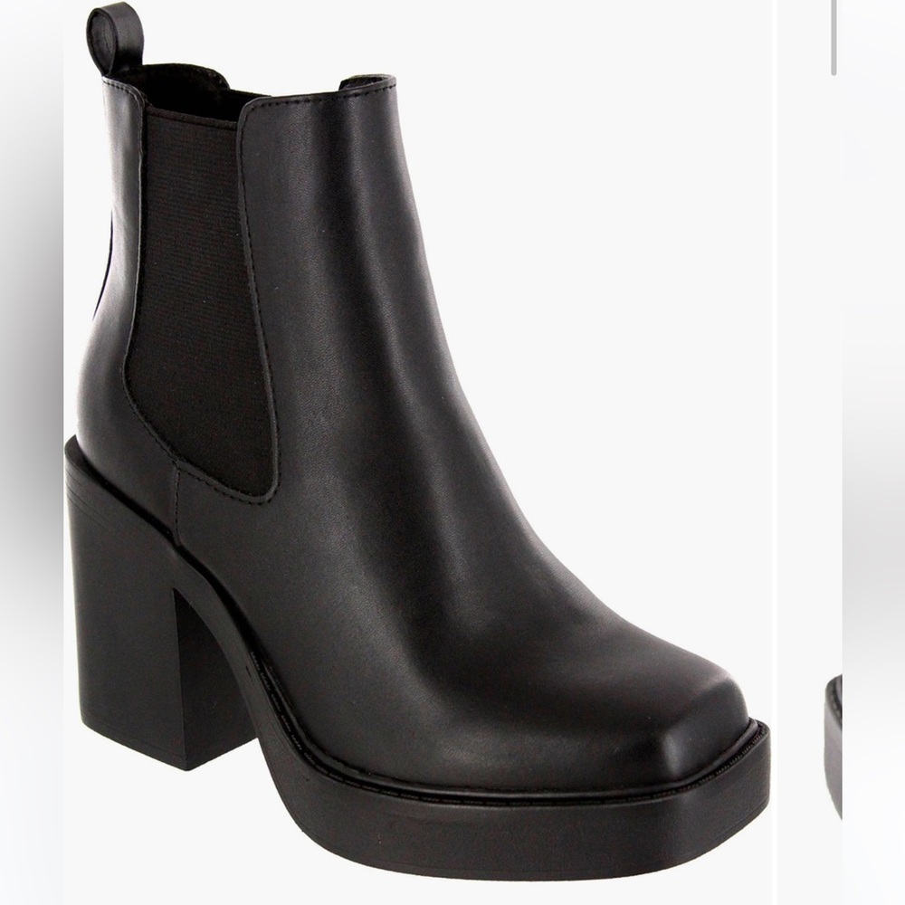 NEW MIA DRU PLATFORM CHELSEA BOOTS - size 8